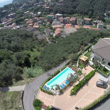 Apartment I Monili *